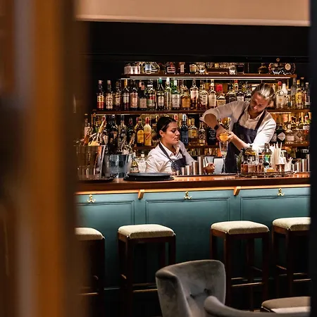 Hotel The Moorings & Restaurant