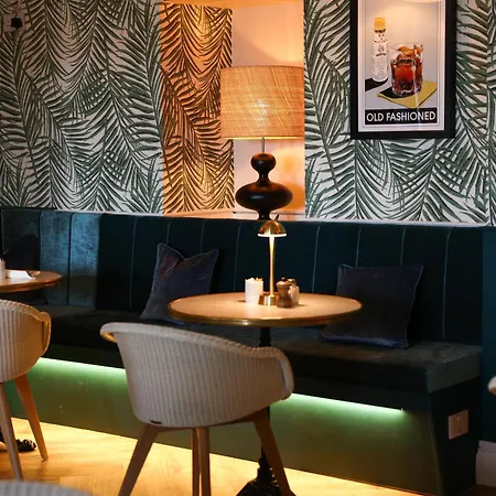 The Moorings & Restaurant Hotel 4*