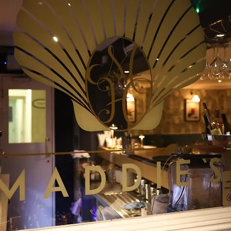 Hotel The Moorings & Restaurant 3*