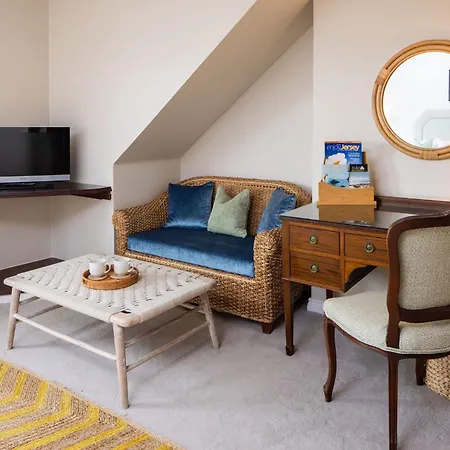 Hotel The Moorings & Restaurant 4*