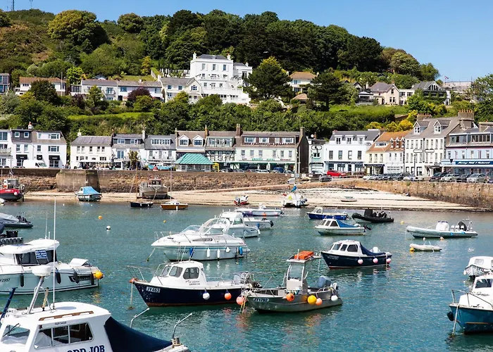 Hotel The Moorings & Restaurant