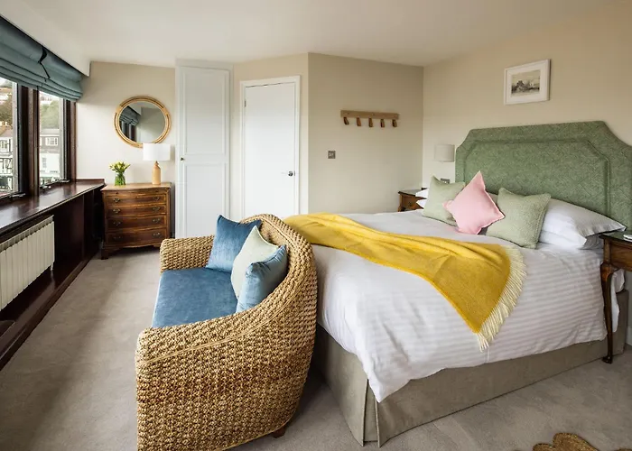 Hotel The Moorings & Restaurant