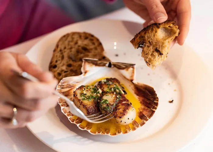 The Moorings & Restaurant 4*