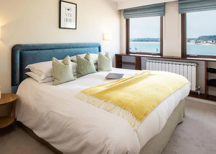 The Moorings & Restaurant 4* غوري