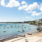 The Moorings & Restaurant 4*