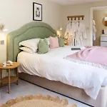 The Moorings & Restaurant 4*