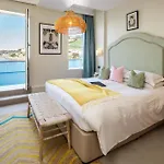 The Moorings & Restaurant