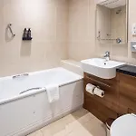 The Moorings & Restaurant 4*