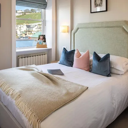 The Moorings & Restaurant Hotel