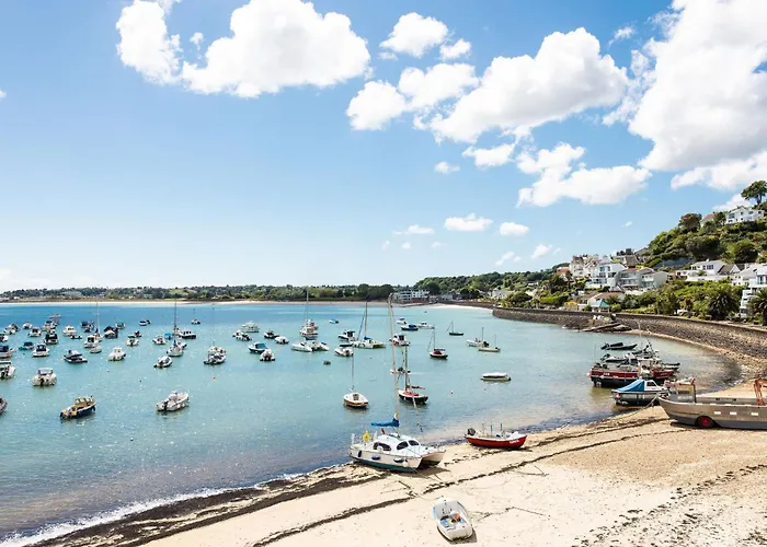 The Moorings & Restaurant 4*