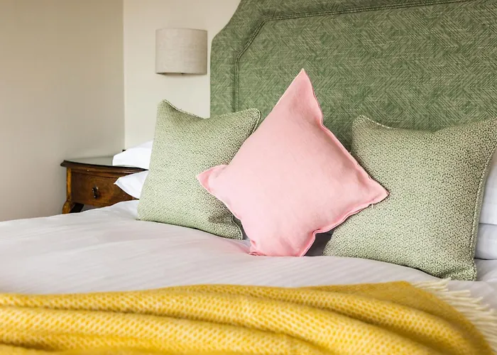 The Moorings & Restaurant Hotel 4*